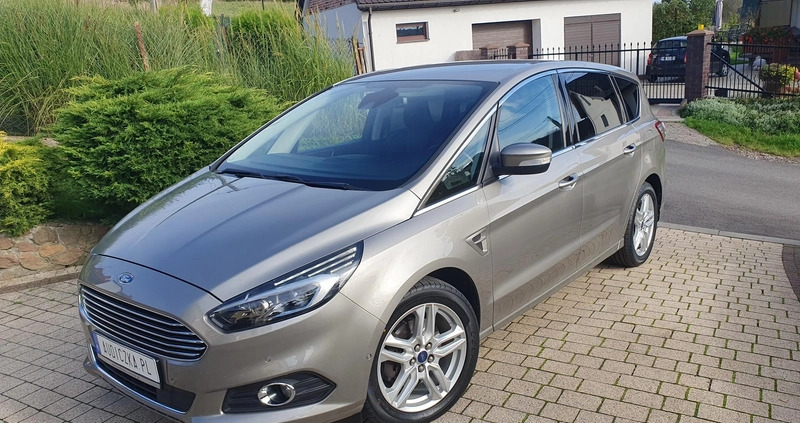 Ford S-Max cena 74900 przebieg: 137000, rok produkcji 2015 z Zielonka małe 781